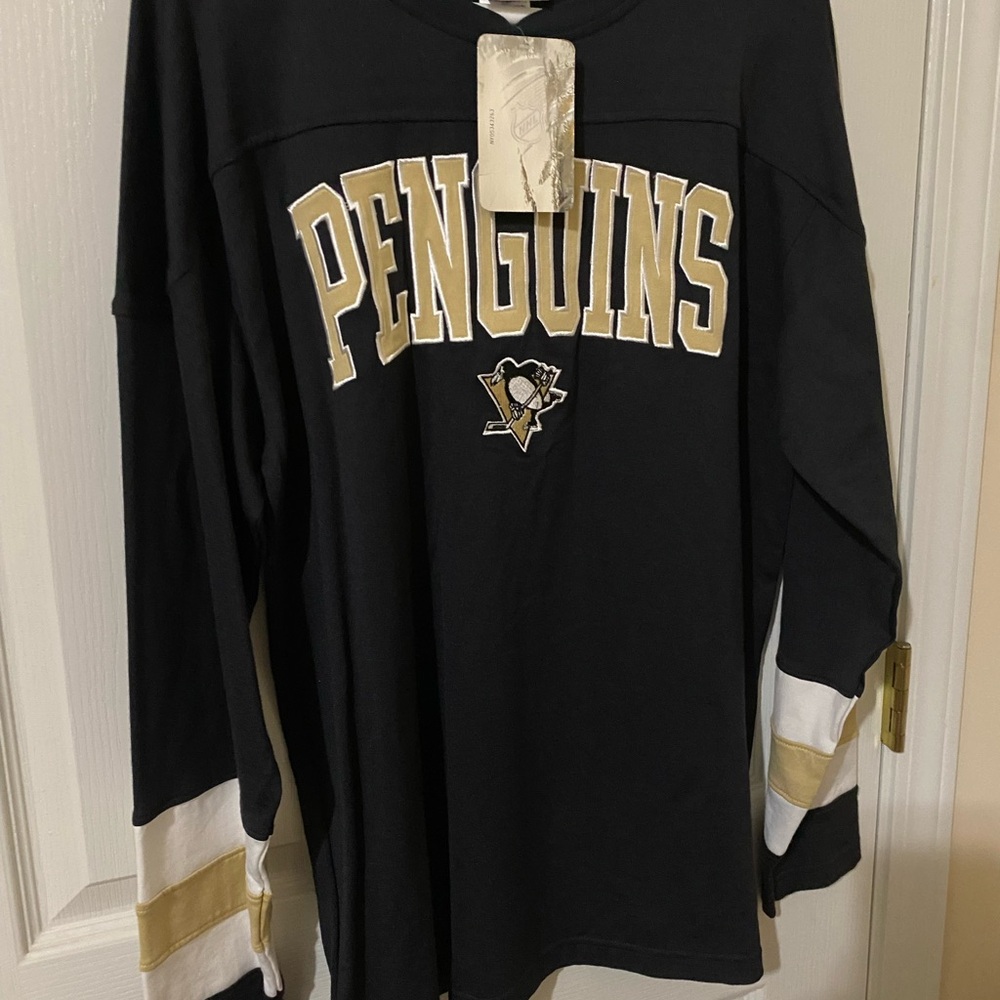 NHL Official Pittsburgh Penguins Hockey Black Gold Long Sleeve Shirt Med